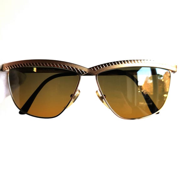 FENDI Vintage Sunglasses Gold Black FV177 Frame Aviator Squared