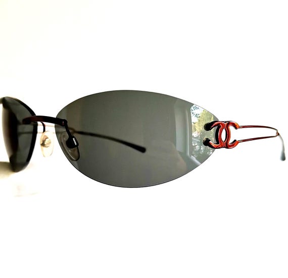 CHANEL Sunglasses Vintage Oval Red Cherry Frame Wrap Frameless