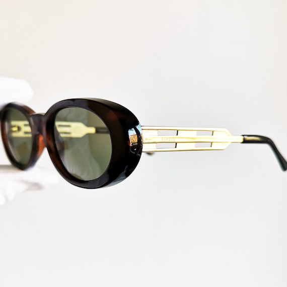 VERSACE Vintage Sunglasses Oval Gold Tortoise Brown Frame  display picture 1