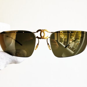 Chanel, aviator sunglasses in tortoise print - Unique Designer Pieces