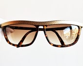 VERSACE vintage sunglasses rare oval engraved gold mask rectangular Gianni by GENNY tortoise brown Migos Rihanna hype drop frame 90s New NOS