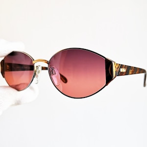 SILHOUETTE vintage sunglasses rare oval Migos Rihanna Lady Gaga 2Chainz space age ufo frame M6143 fancy gold stripe new purple pink lens NOS