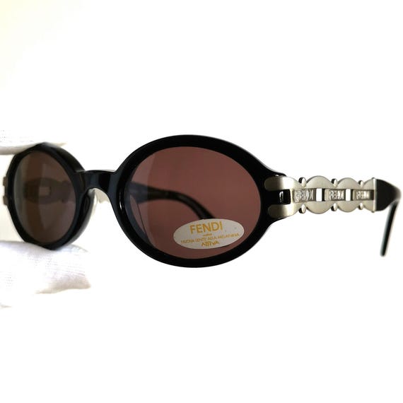 FENDI Vintage Sunglasses Oval Silver Black Chain SL7517 Bayonetta
