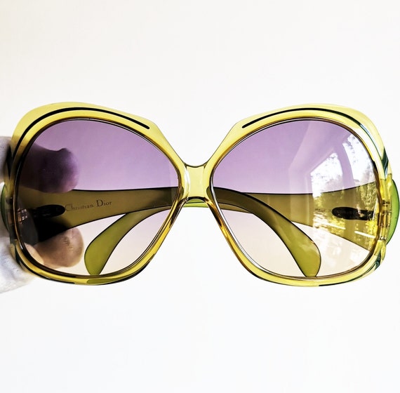 Christian Dior Sunglasses Women's DiorStellaire-SU CD40001U Fashion Square  | EyeSpecs.com