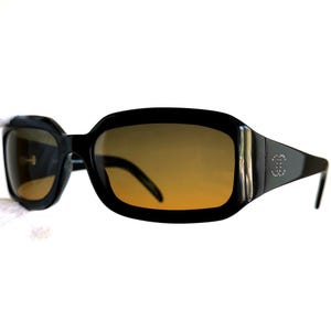 CHANEL vintage sunglasses black square rectangular white strass Rihanna Bella Hadid Kylie Jenner 5064-B CC logo frame green orange lens 90s