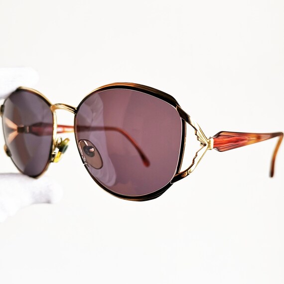 Vintage Versace Red Tortoiseshell Oval Sunglasses Gold Logo 90s oval sunglasses gianni versace - Gem main image 3