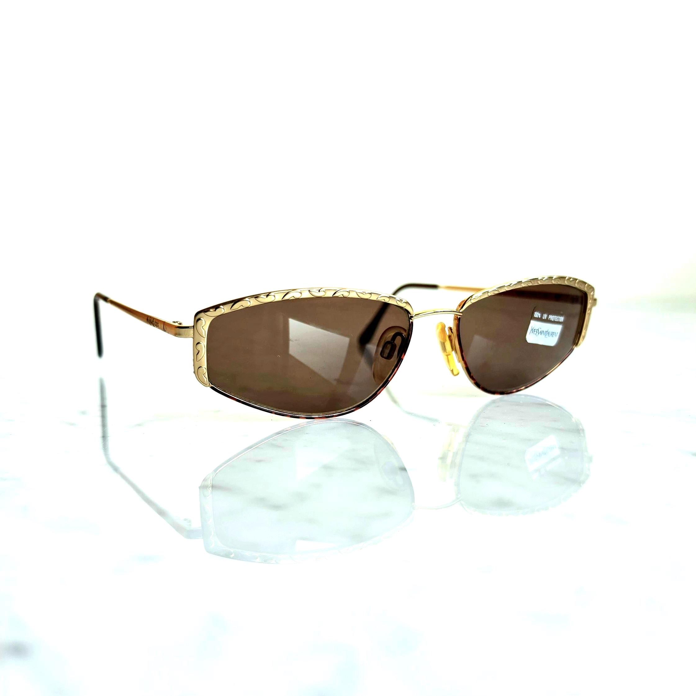 小物 Yves Saint Laurent Gold Logo Sunglasses Yves Saint Laurent Vintage Black Gold Logo Sunglasses