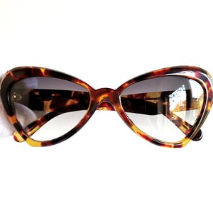 YVES SAINT LAURENT occhiali da sole vintage YSl rari tartaruga marrone occhio di gatto triangolo dorato montatura ovale 6510 farfalla oversize lenti grigie Rihanna anni '90