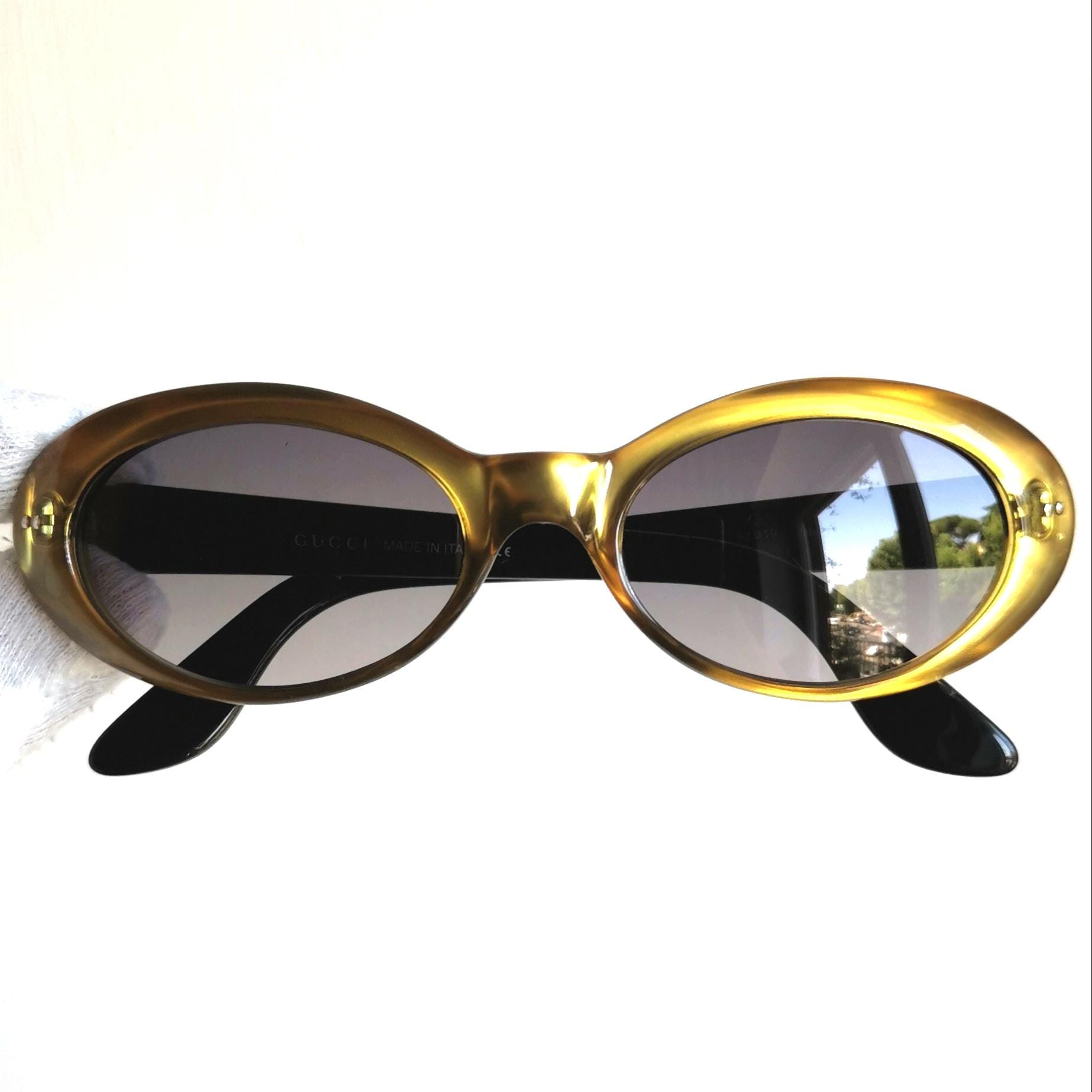 GUCCI Vintage Sunglasses Oval Shiny Gold Frame GG2413/N/S Silver