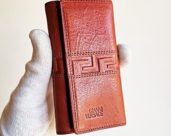 VERSACE Vintage Keychain Greek Key Holder Wallet Leather Gianni