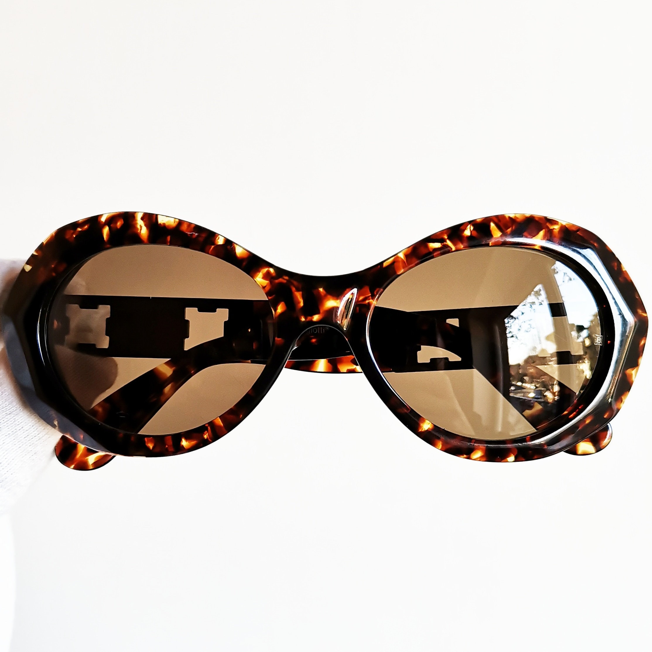 Laura Biagotti Vintage 90s Oval Cat Eye Sunglass Vintage Sunglasses Laura Biagiotti LB 724S Oversize, Made in  main image 2