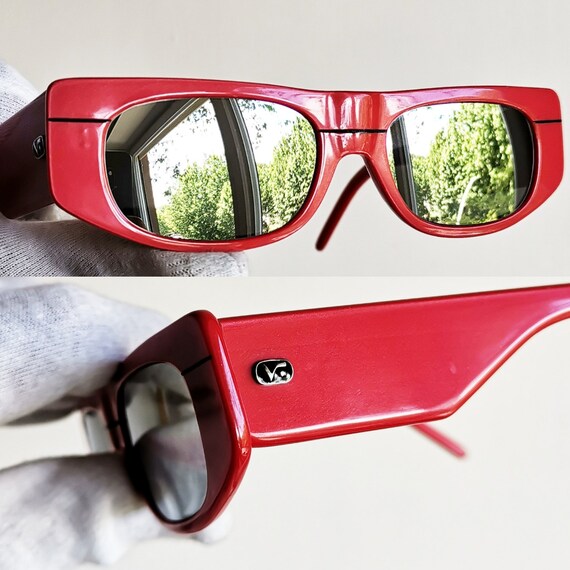 Vogue red best sale sunglasses