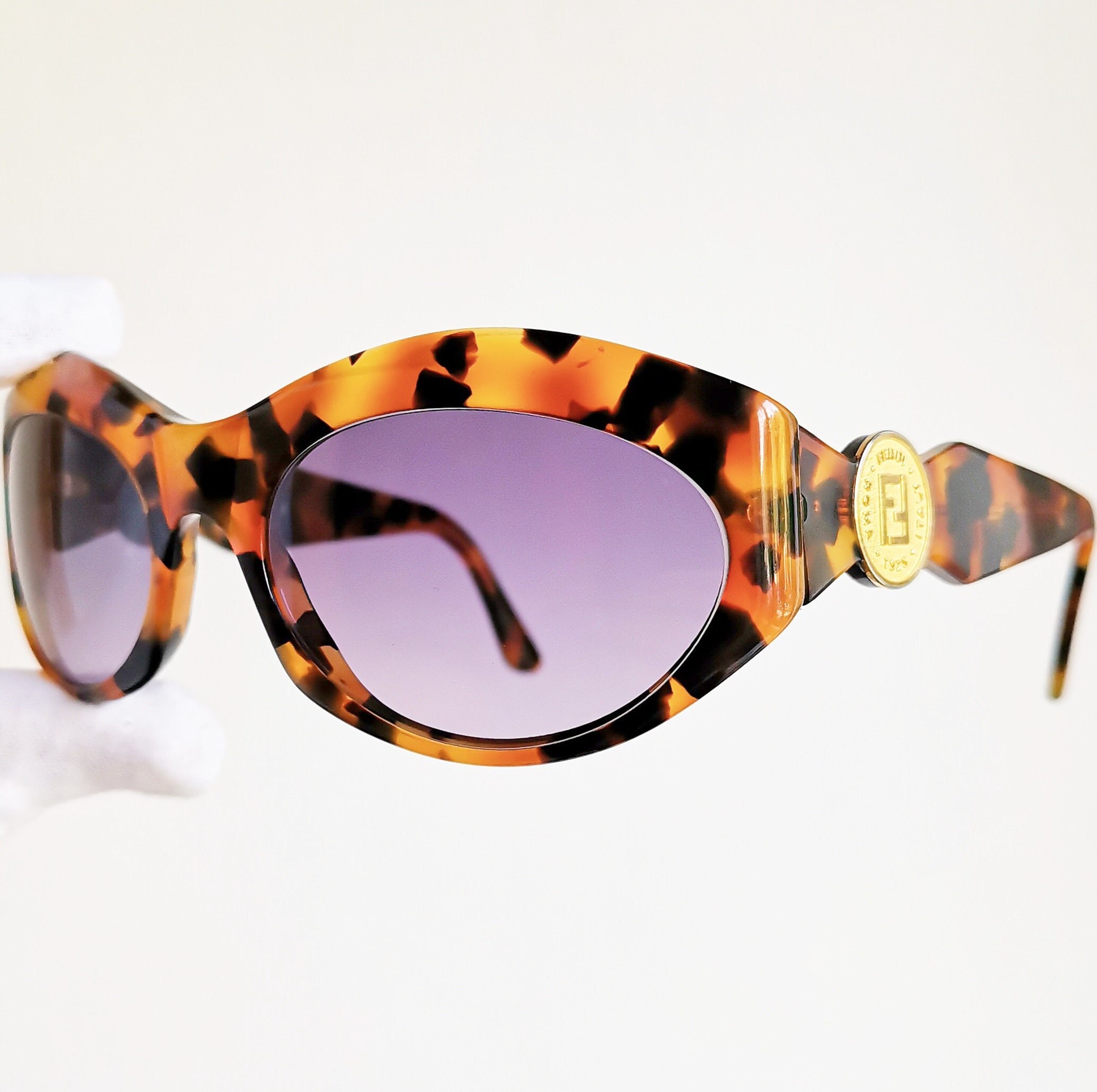 Fendi Gold Logo Sunglasses – Treasures of NYC
