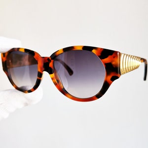 Claude MONTANA vintage sunglasses engraved gold temple tortoise brown 2818 frame Migos Rihanna Lady Gaga designer Kylie Jenner tony 90s y2k