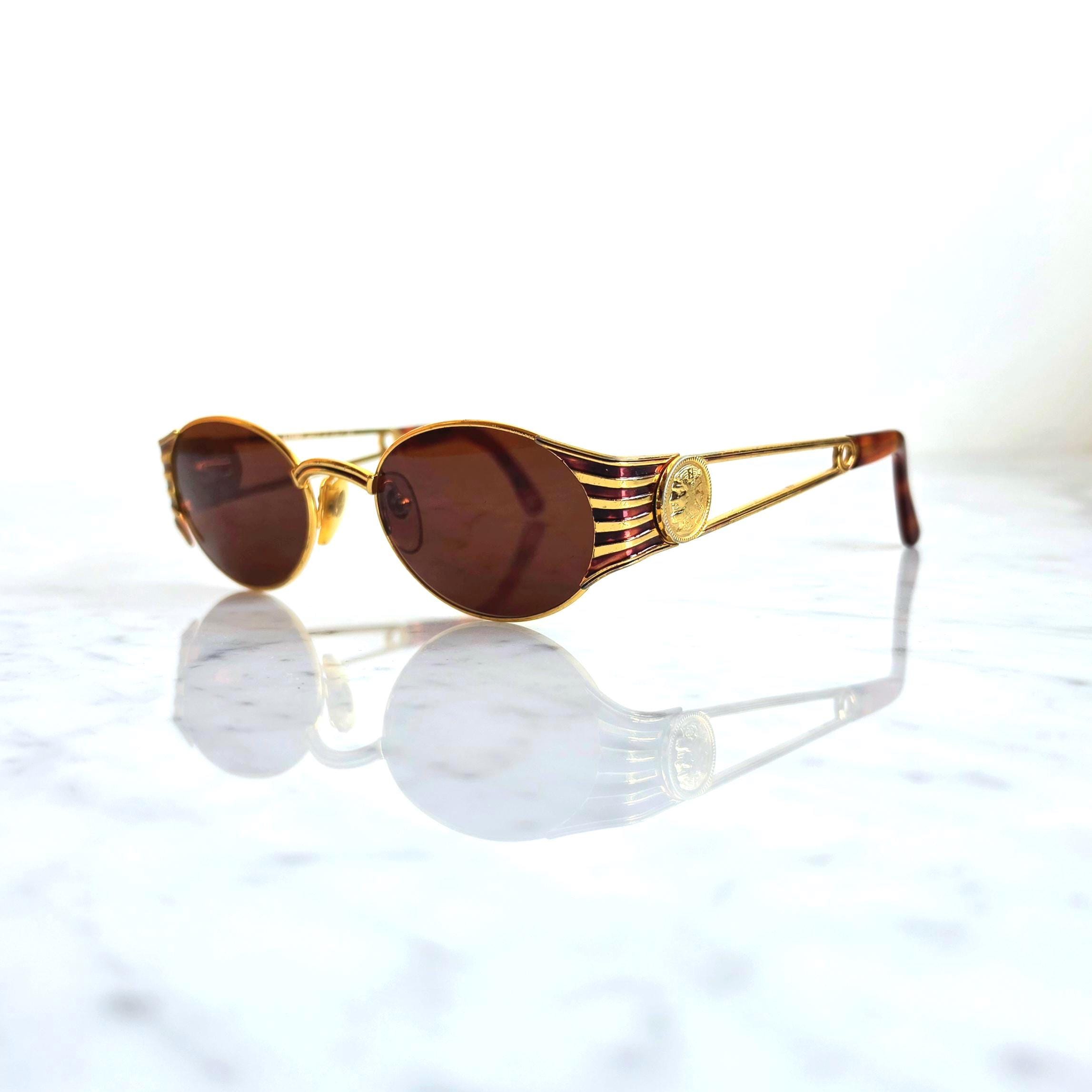 【FENDI】 メタルゴールドロゴ Vintage Sunglasses FENDI Vintage Sunglasses Oval Gold FS300 Offset Safety Pin Temples