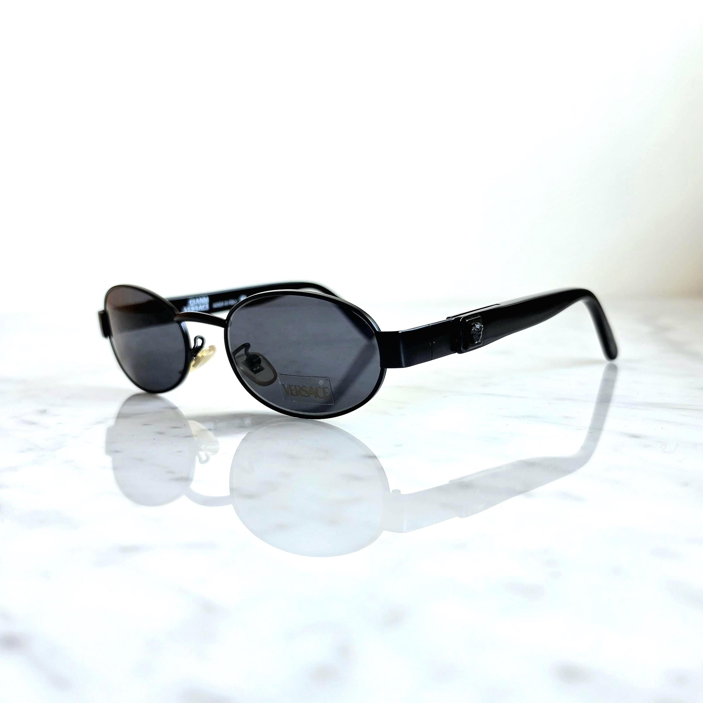 GIANI VERSACE sunglasses y2k メデューサ ブラック Gianni Versace Medusa Sunglasses with case gold hardware COL 852