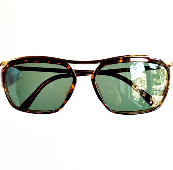 YVES SAINT LAURENT Vintage Sunglasses Ysl Gold Square  display picture 1