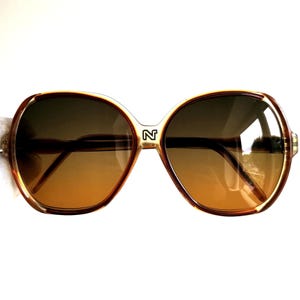 NINA RICCI vintage sunglasses square 117-053C brown clear yellowed gold frame Jackie O Jacqueline Kennedy Onassis French style orange lenses