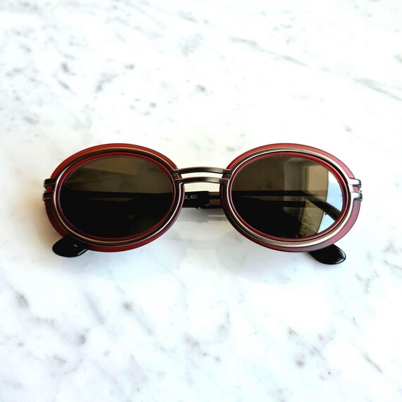 VERSACE vintage sunglasses oval round S28 red silver … - Gem display picture 1