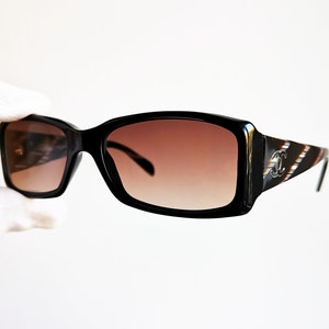Lunettes de soleil vintage CHANEL rares rectangulaires carré ovale noir blanc marron corne de zèbre Migos Rihanna Bella Hadid 5078 monture verres plats des années 90 y2k