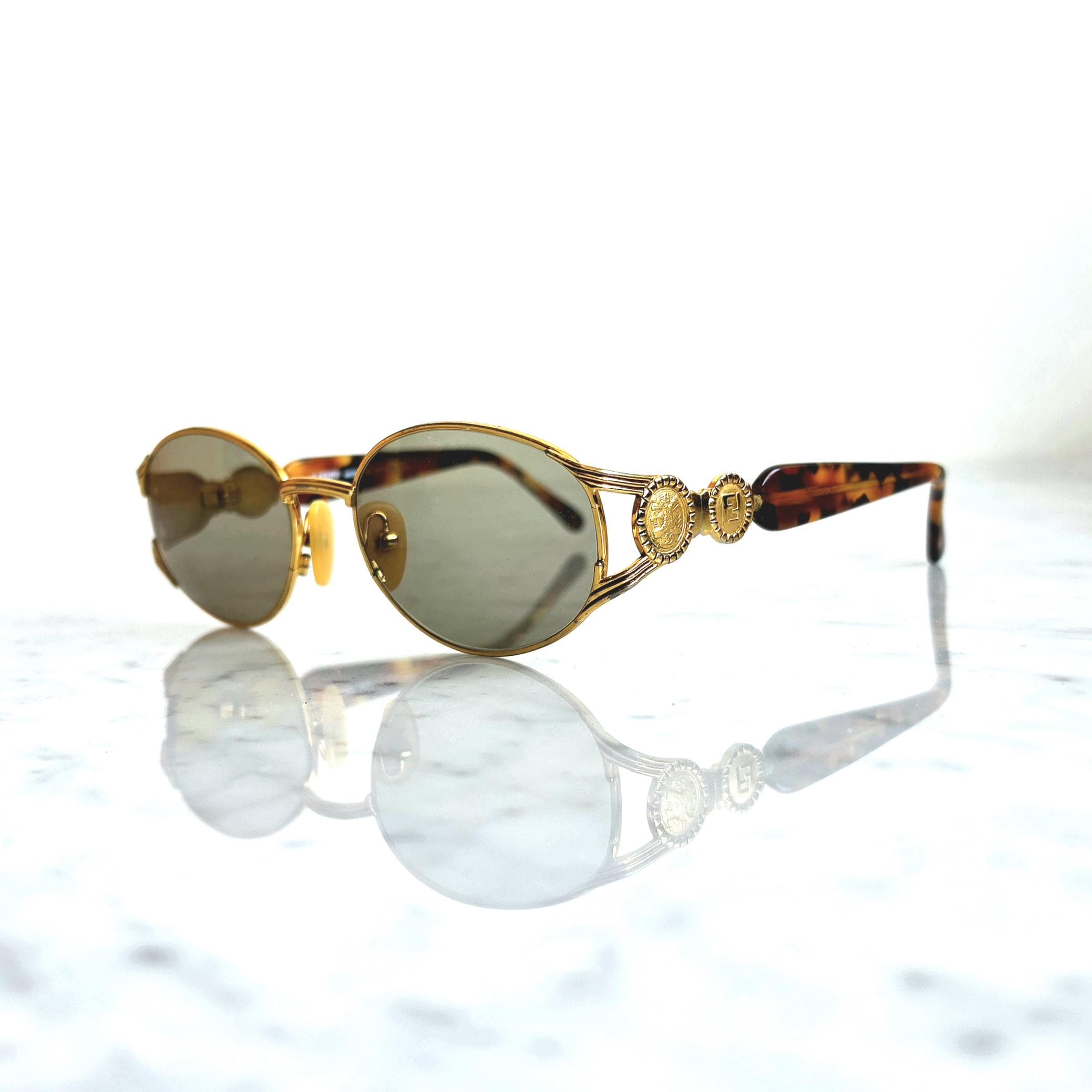 小物 FENDI Side Logo Oval Sunglasses y2k FENDI Vintage Sunglasses Oval Gold Tortoise Brown FS261 Bayonetta