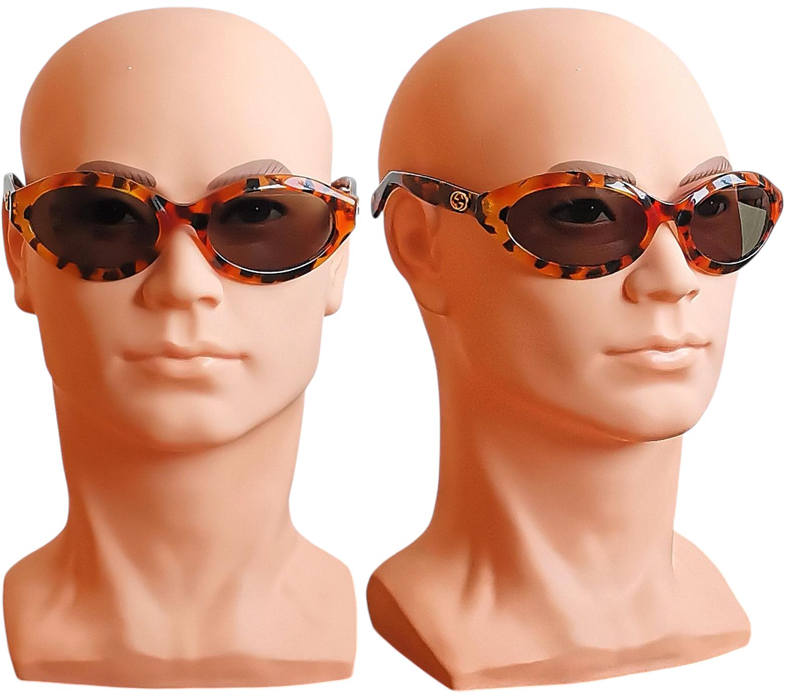 GUCCI Vintage Sunglasses Oval Wrap Gold GG2402/N/S GG Frame
