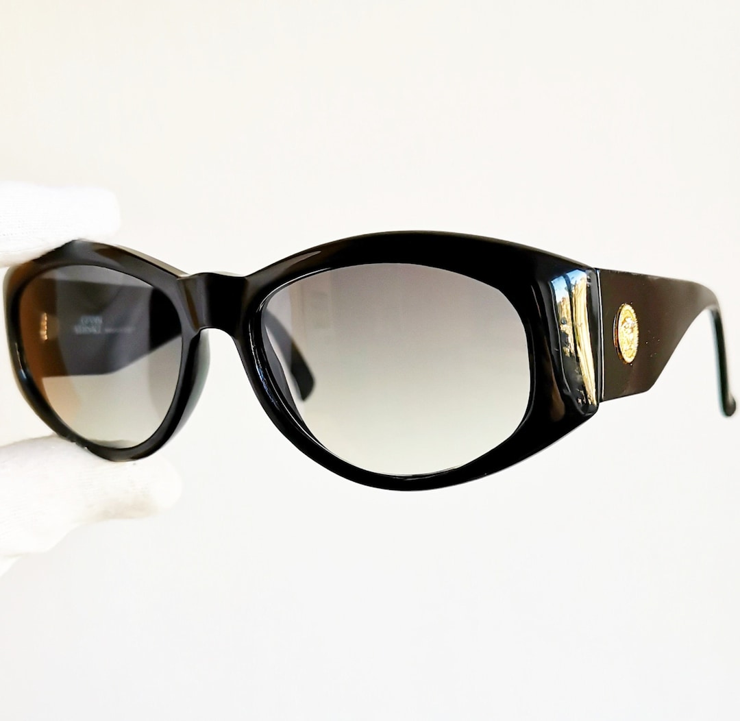 【美品】VERSACE ヴェルサーチ　サングラス　メドューサ　ブラック　ゴールド VERSACE ヴェルサーチ サングラス メデューサロゴ ブラック ゴールド