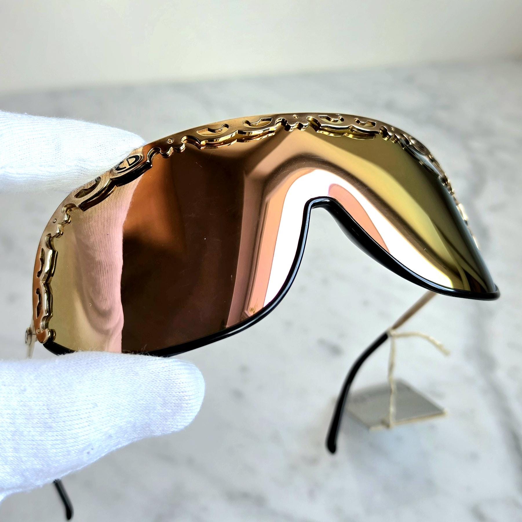 DIOR Vintage Sunglasses Gold Christian 2501 Frame Wrap Mask Purple