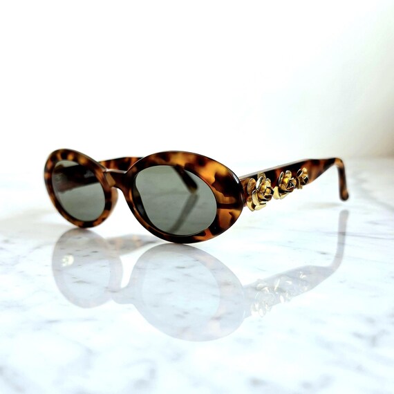 VERSACE Vintage Sunglasses Gold Roses Flowers Tortoise Brown