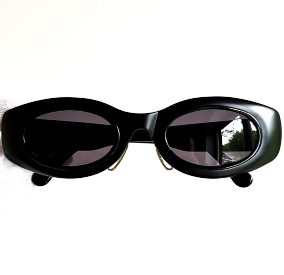 FENDI Vintage Sunglasses Oval Black 7136 Odd Space Age Frame  display picture 1