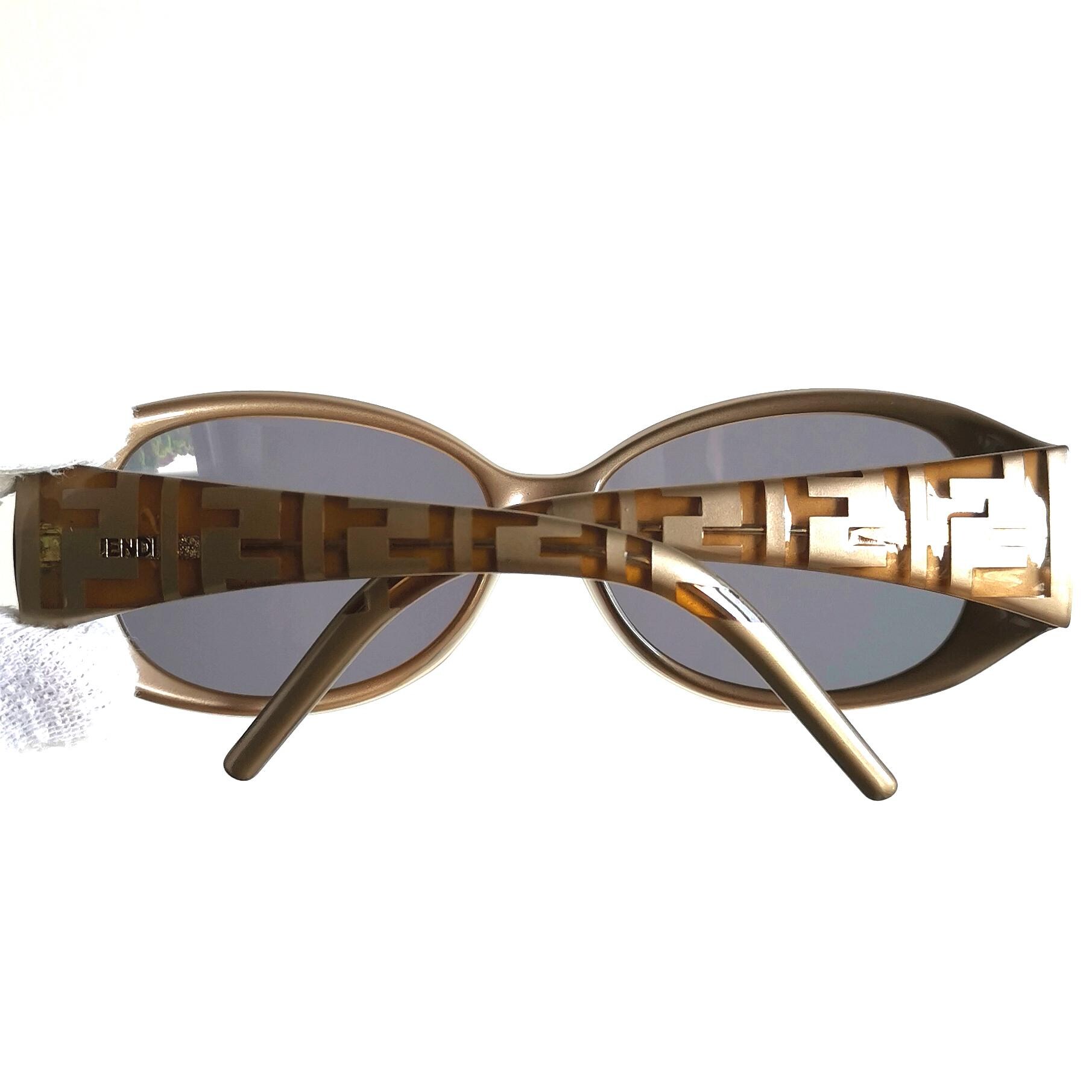 FENDI Vintage Sunglasses FF Monogram Pattern Golden Oval FS407