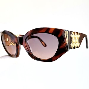 Occhiali da sole vintage VERSACE 420/D ovali tartarugati marroni quadrati avvolgenti mascherina oro medusa anni '90 Gianni Biggie Migos Takeoff Rihanna nuove lenti rosa NOS