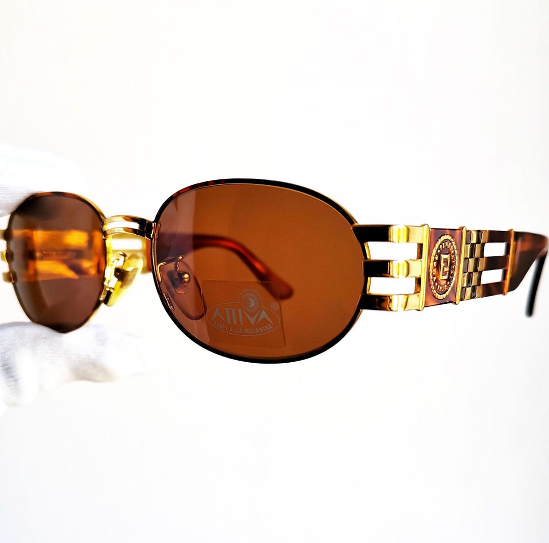 【高額売筋】 FENDI Vintage Sunglasses Rare Oval Gold Tortoise Brown 小物