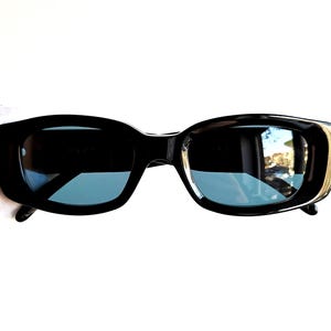 GUCCI vintage zonnebril zeldzaam zwart ovaal GG2409/S vierkant rechthoekig zilver Migos ontwerper Rihanna Lady Gaga frame nieuwe kobaltblauwe lens jaren 90