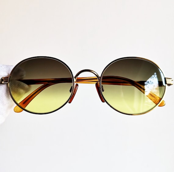 VALENTINO Vintage Sunglasses Rare Gold Round Tortoise Brown 