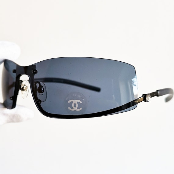 Chanel Oval Frame Sunglasses in Black