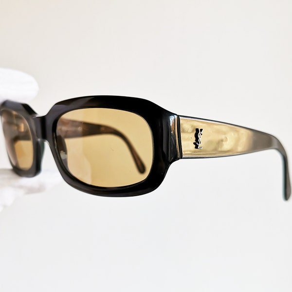 YVES SAINT LAURENT vintage lunettes de soleil Ysl rares carré ovale sidéral gris nouveau jaune ambre verres 6587 hype cadre wrap Migos Rihanna années 90