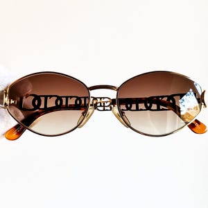 Lunettes de soleil vintage DIOR rare logo or ovale tressé monogramme gravé branches bague chaîne jante Christian 2923 Migos Rihanna des années 90 cadre neuf NOS