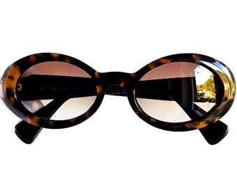 Gucci Sunglasses Black Wraparound Oval Authentic GG 2419 Vintage