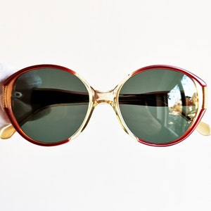Óculos de sol vintage YVES SAINT LAURENT raros dourados redondos ovais vermelhos rosa transparentes feitos na França YSL Iris Cateye Rihanna Lady Gaga armação nova anos 80