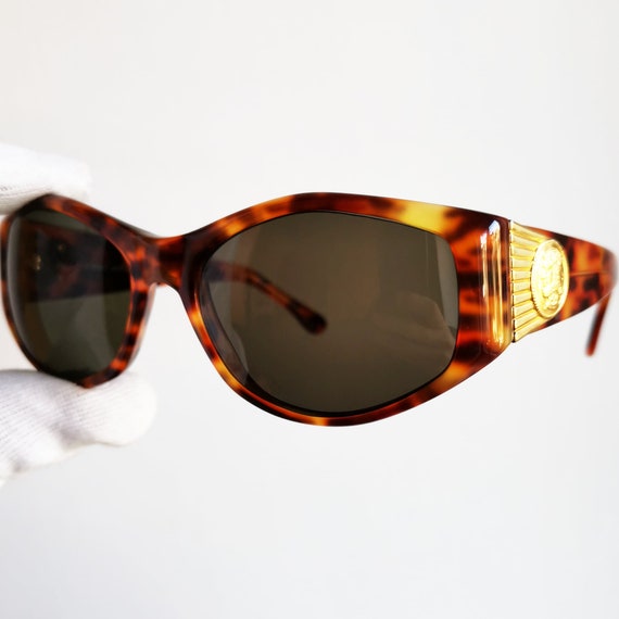 Round Gold Fendi Sunglasses - Rausch Vintage