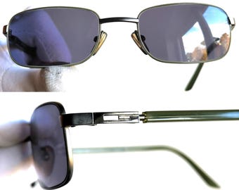 GUCCI Green Sunglasses Vintage Oval Small Rectangular GG1369 Frame