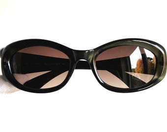 GUCCI Vintage Sunglasses Oval Gray Green GG2432/S Frame Wrap 90s