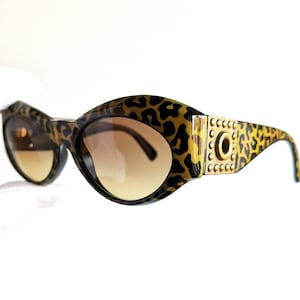 VERSACE vintage sunglasses leopard print spotted animalier black yellow oval wrap 394 gold ring pattern genuine Gianni 90s Biggie Lady Gaga