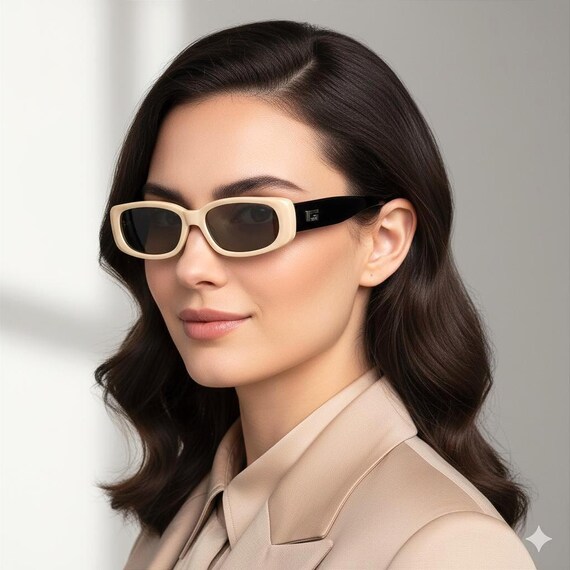 GUCCI Vintage Sunglasses White Pearl Black GG2409/N/S Oval  display picture 2