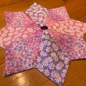 Spring summer tree skirt, variety of diameters, table top or full size, Floral