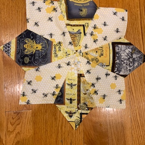 Spring summer bee honey placemat, mug rug, table centerpiece
