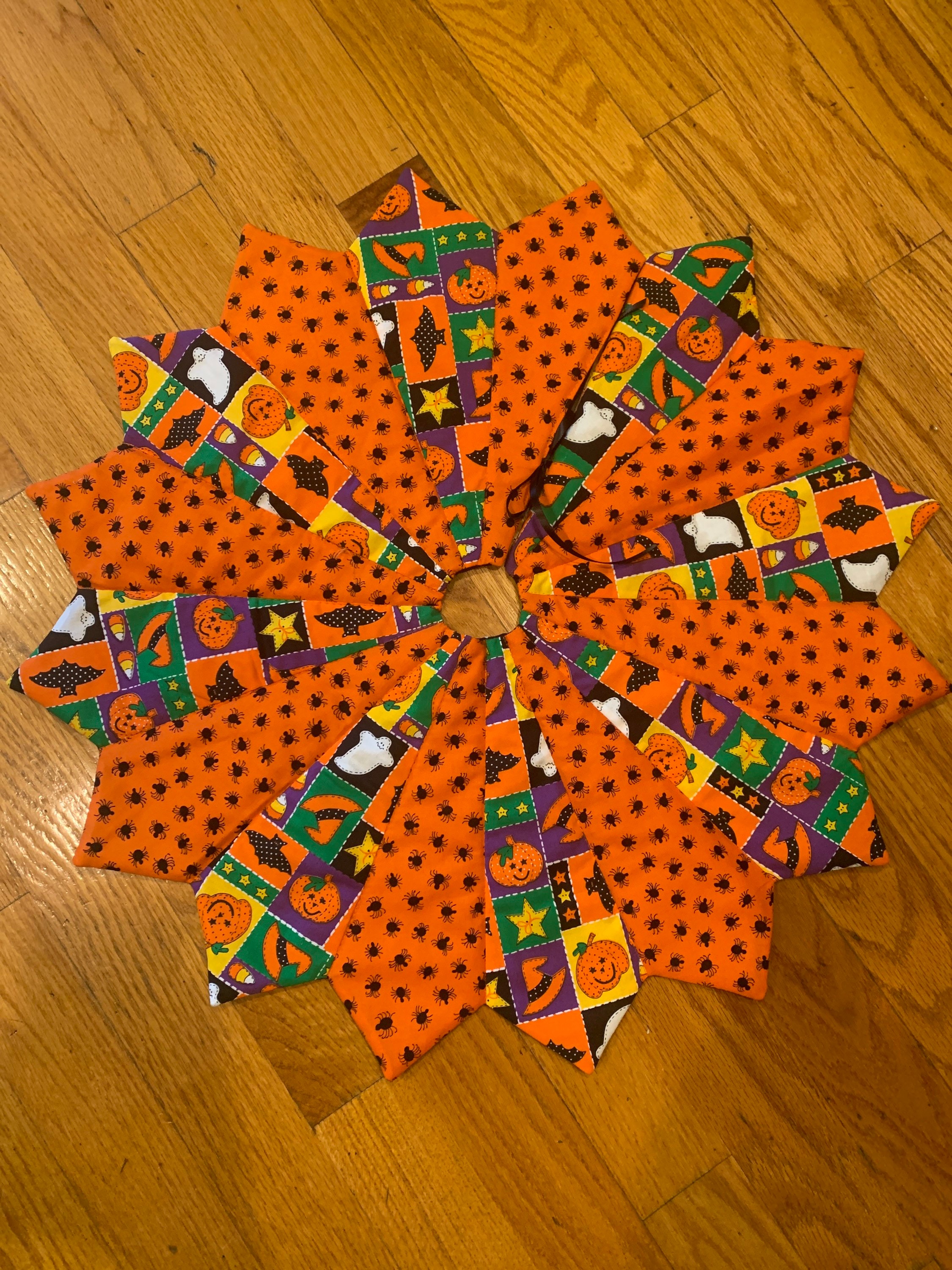 Halloween Tree Skirt 