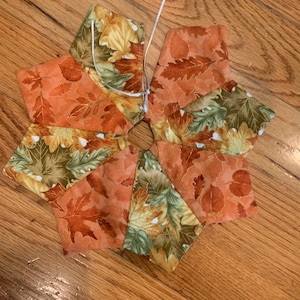 Autumn Leaves Tree Skirt: Fall Colors, Machine Washable
