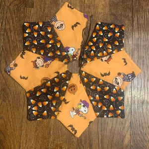 Halloween Peanuts tree skirt, 11, 18, or 22 inch diameter, table top, mini, orange and black, Charlie Brown, Snoopy, quilted, trees